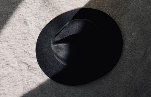 Black Hat on the Floor